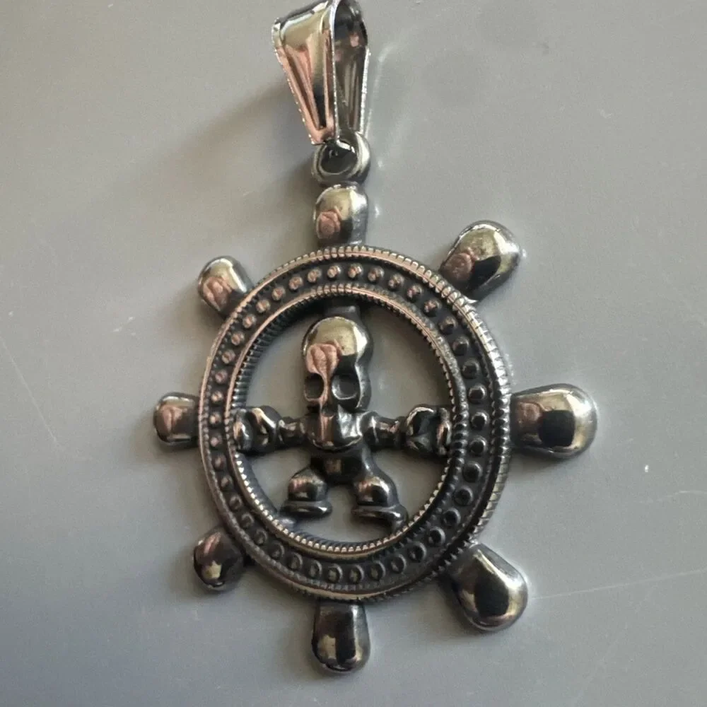 Skull Skeleton Nautical Ship Stainless Steel Pendant 24 Inch Box Chain Captain